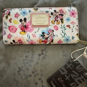 Disney Loungefly zip wallet